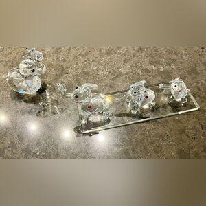 Sorelle Handcrafted Crystal Glass 3 family elephants & elephant with ball- set